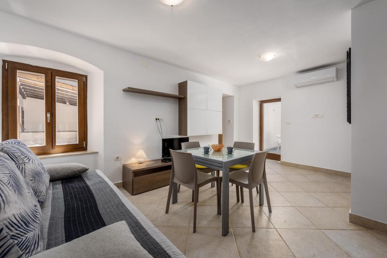 Apartments Dante Umag Zewnętrze zdjęcie